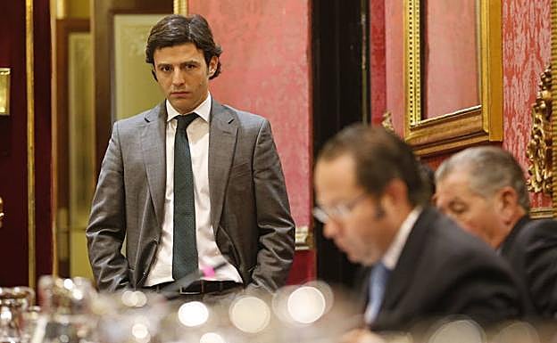 Jorge Saavedra en un pleno.