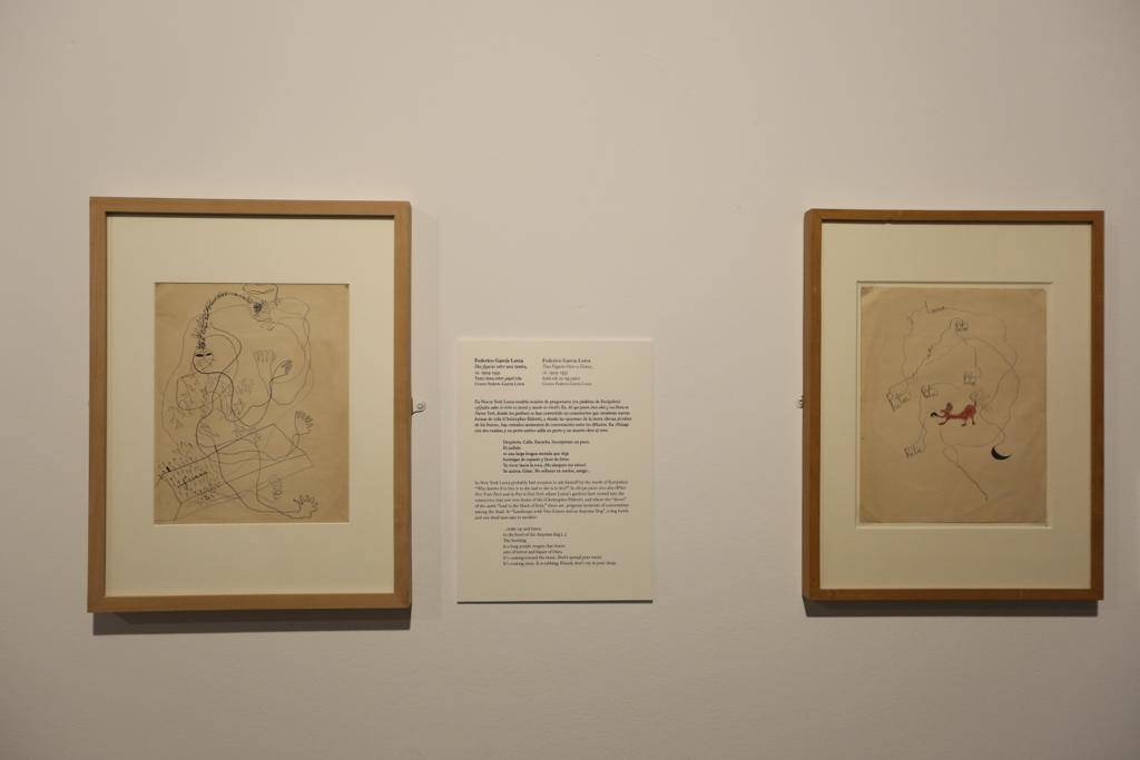 A través de una amplia muestra del archivo personal recién incorporado al Centro, la muestra se asoma a temas centrales de la vida y obra del poeta: el amor, el deseo y el sexo