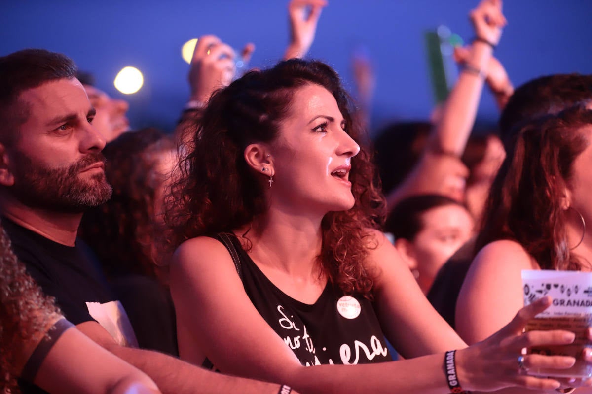El festival con el que 'acaba el verano' reúne a miles de personas en el Cortijo del Conde de Granada 