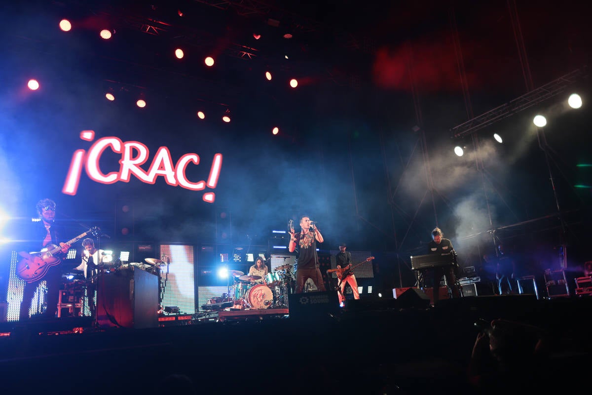 El festival con el que 'acaba el verano' reúne a miles de personas en el Cortijo del Conde de Granada 