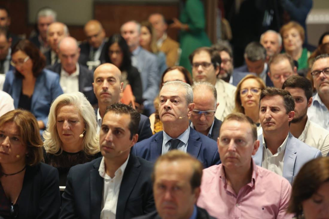 El Hotel Santa Paula ha acogido esta mañana las jornadas Bankia Forward, donde el CEO de Innsai, Jesús Navarro, ha repasado las principales tendencias de la innovación empresarial en un evento organizado por IDEAL