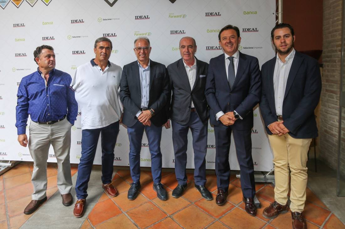 El Hotel Santa Paula ha acogido esta mañana las jornadas Bankia Forward, donde el CEO de Innsai, Jesús Navarro, ha repasado las principales tendencias de la innovación empresarial en un evento organizado por IDEAL