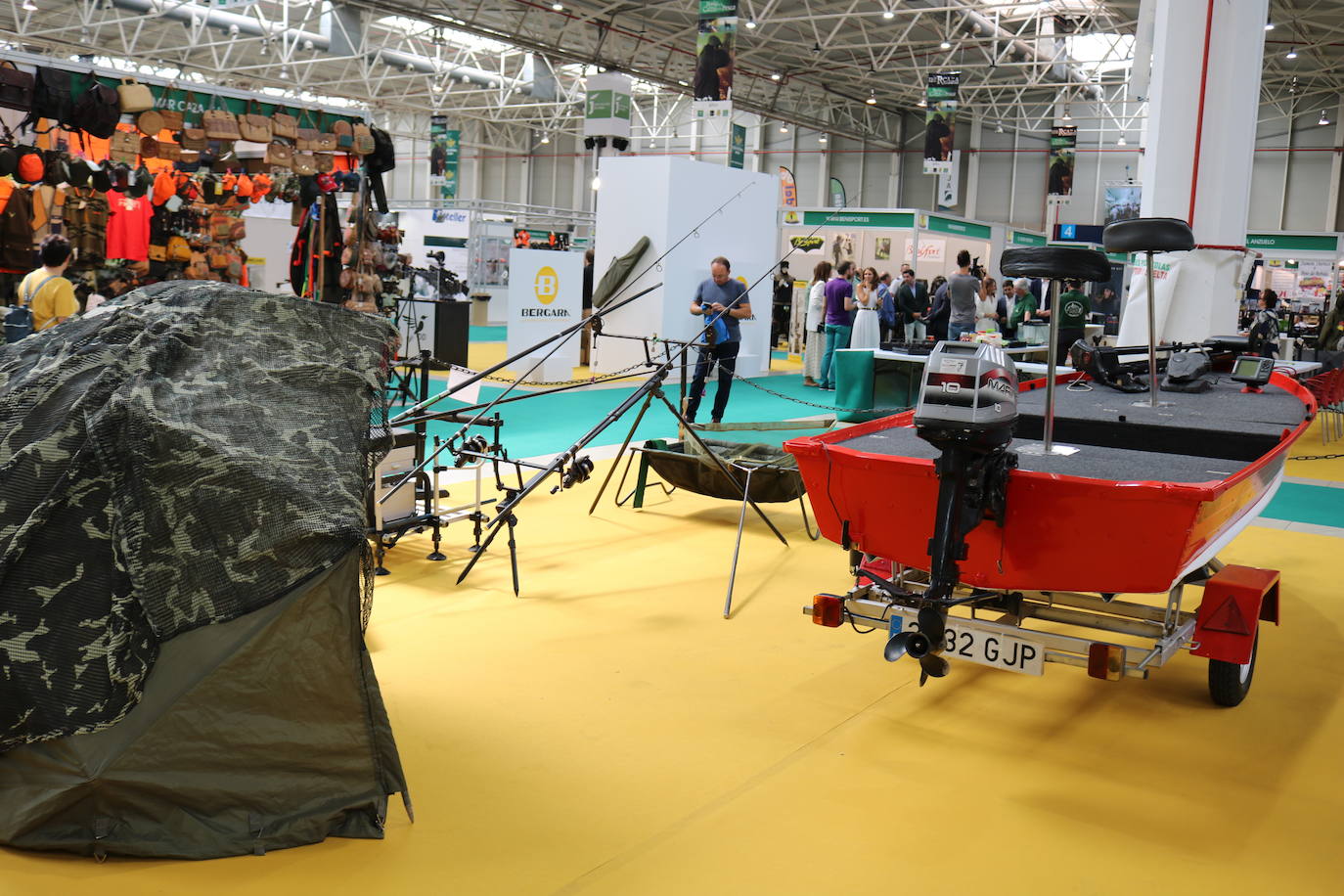 Esta viernes se ha inaugurado de manera oficial la XIII edición de Ibercaza, la feria de caza y pesca de la provincia de Jaén 