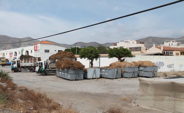 Incendio de la planta de reciclaje de Motril | Colapso de basura en los invernaderos por el cierre