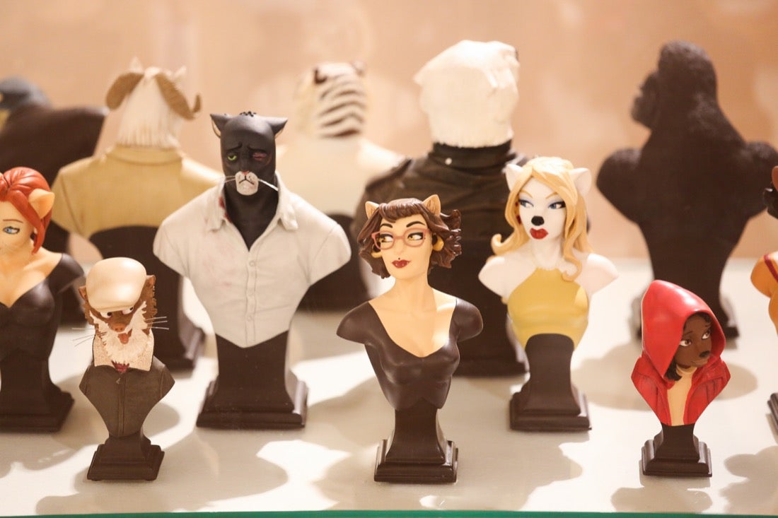 El detective gatuno llega a la Sala de CajaGranada en Puerta Real