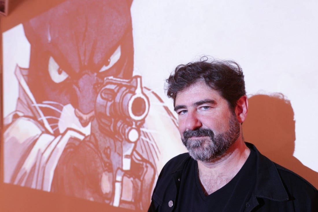 El detective gatuno llega a la Sala de CajaGranada en Puerta Real