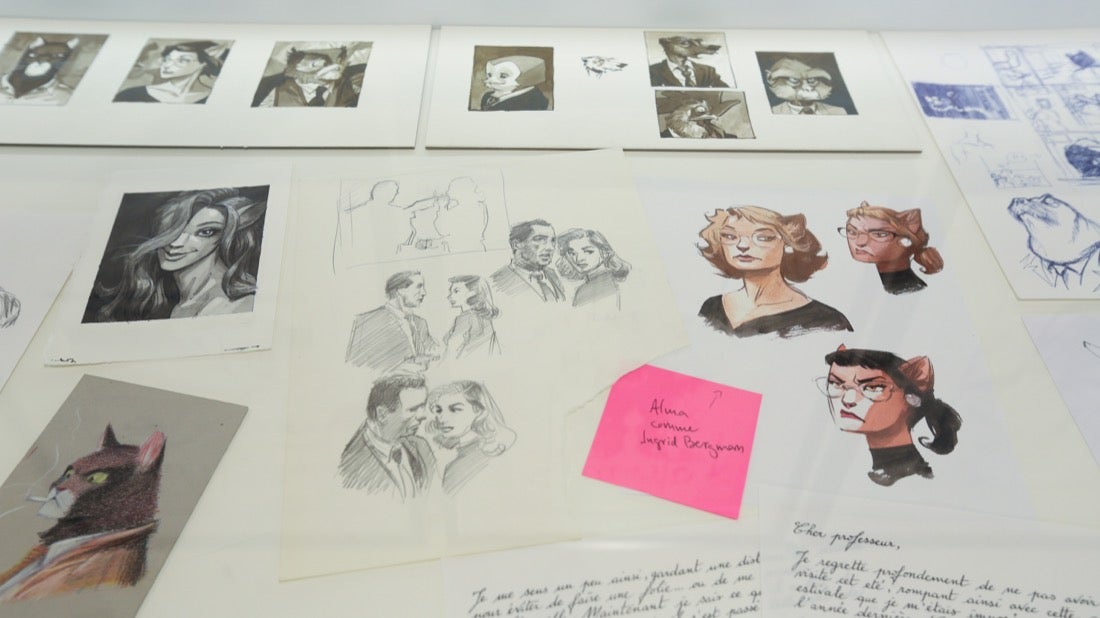 El detective gatuno llega a la Sala de CajaGranada en Puerta Real