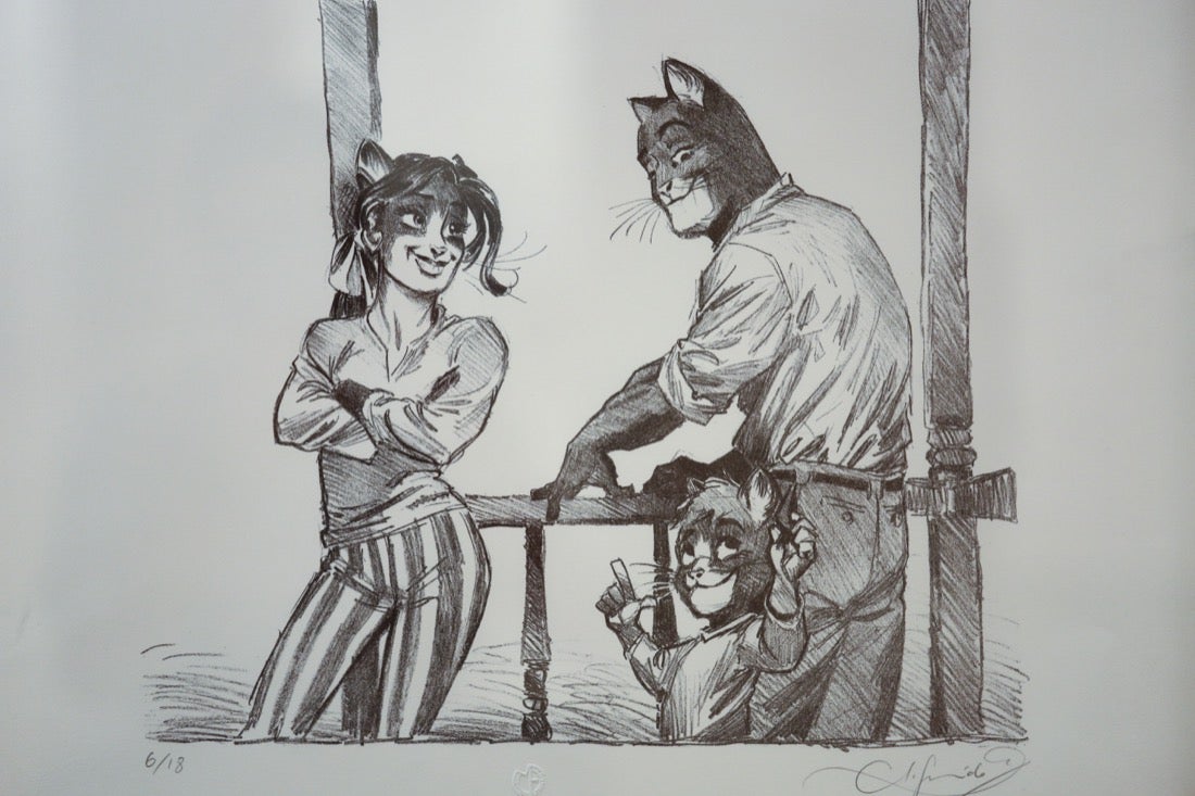 El detective gatuno llega a la Sala de CajaGranada en Puerta Real