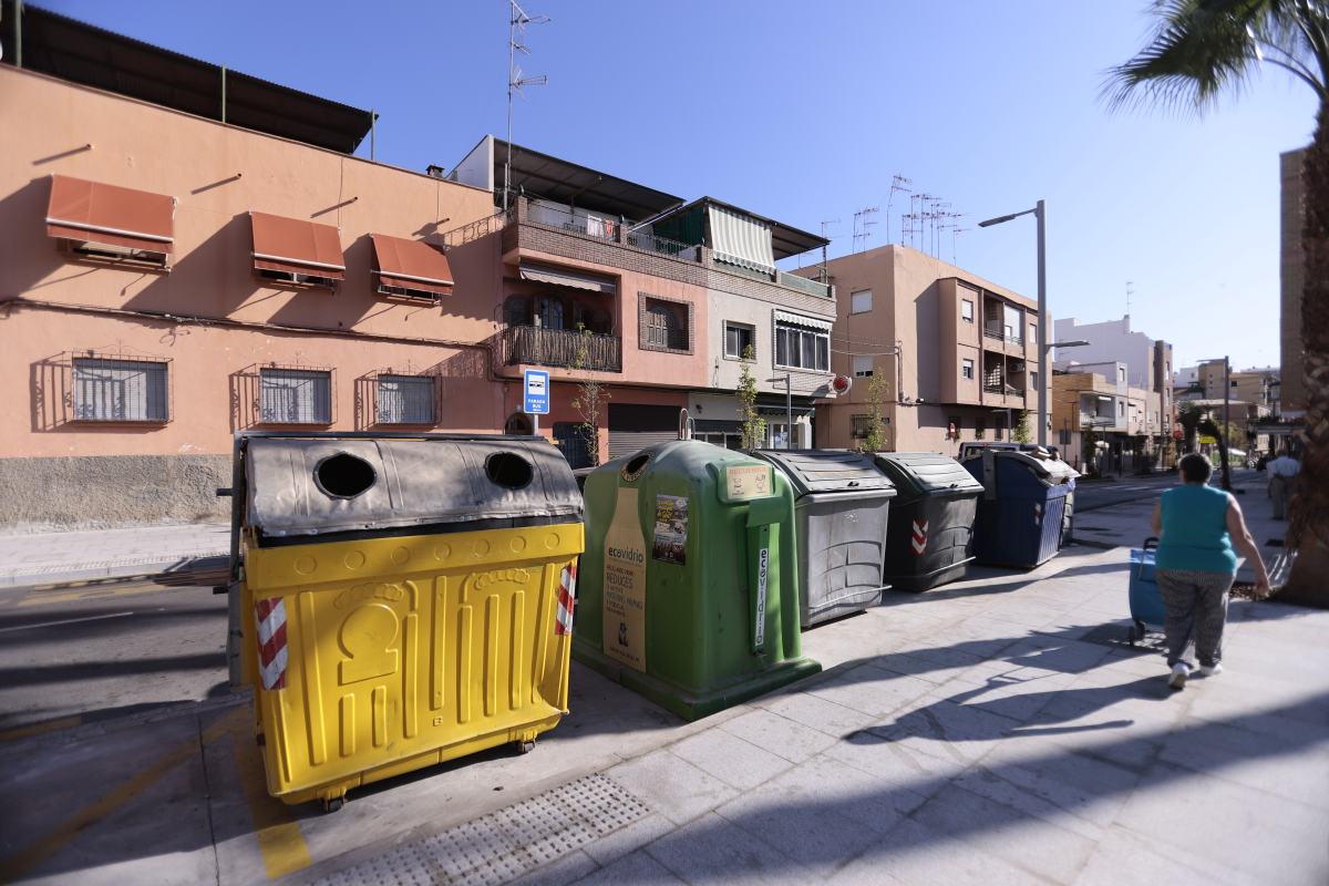 Existen puntos de la ciudad en los que la basura está retirada y el aspecto del centro de la ciudad ya es mucho mejor 
