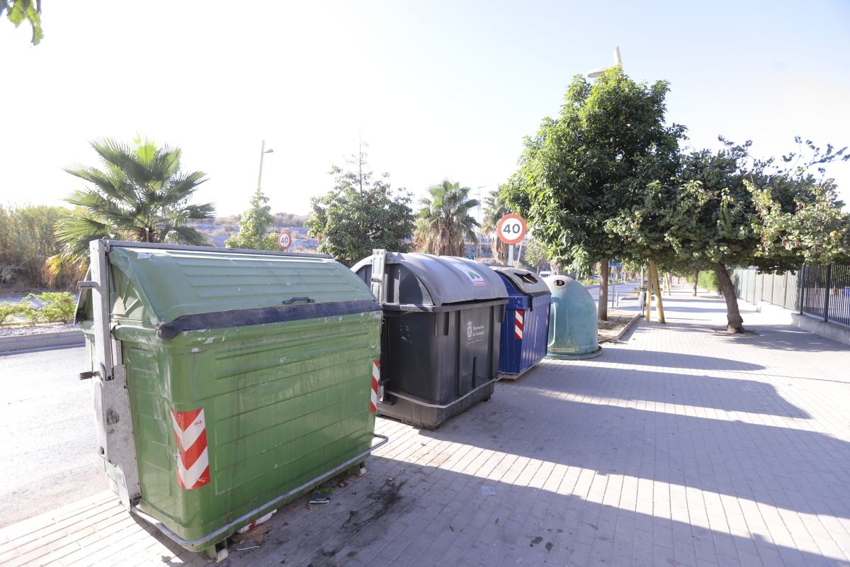 Existen puntos de la ciudad en los que la basura está retirada y el aspecto del centro de la ciudad ya es mucho mejor 
