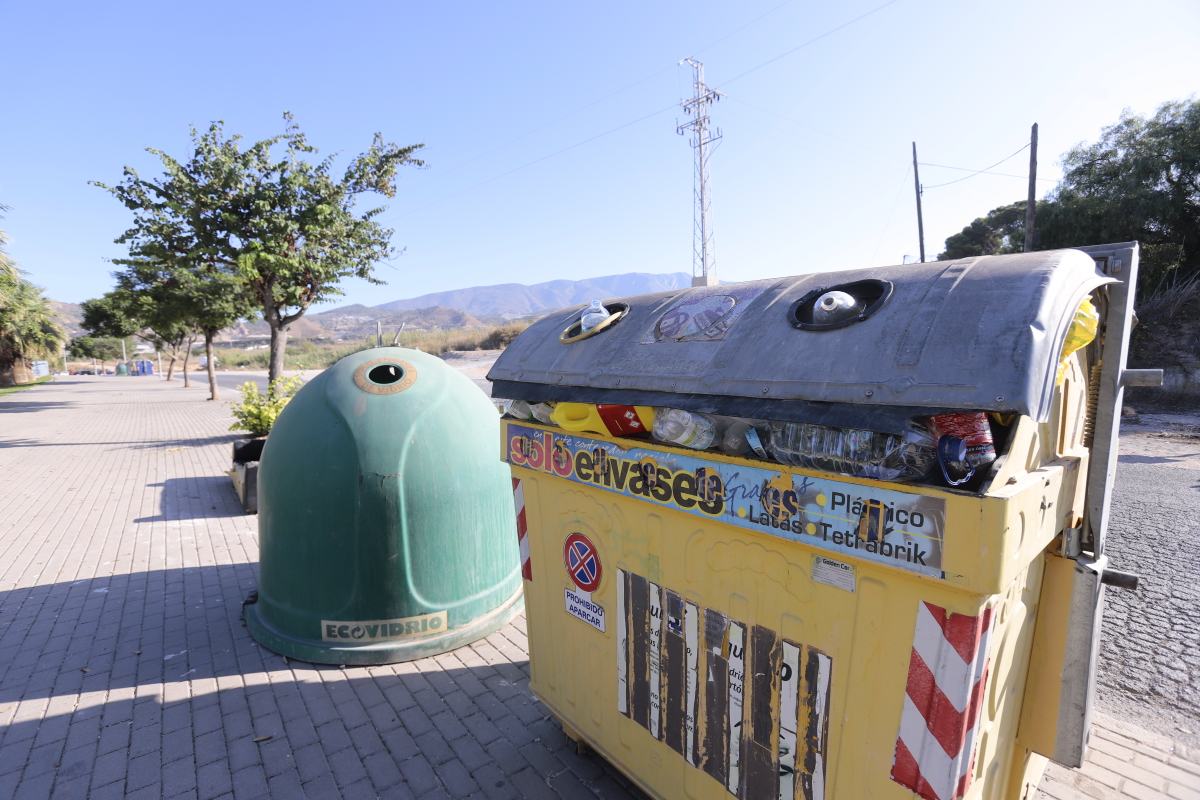Existen puntos de la ciudad en los que la basura está retirada y el aspecto del centro de la ciudad ya es mucho mejor 