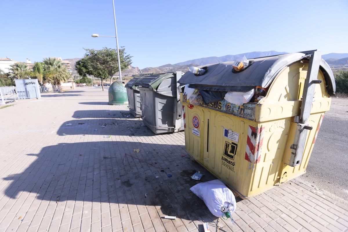 Existen puntos de la ciudad en los que la basura está retirada y el aspecto del centro de la ciudad ya es mucho mejor 