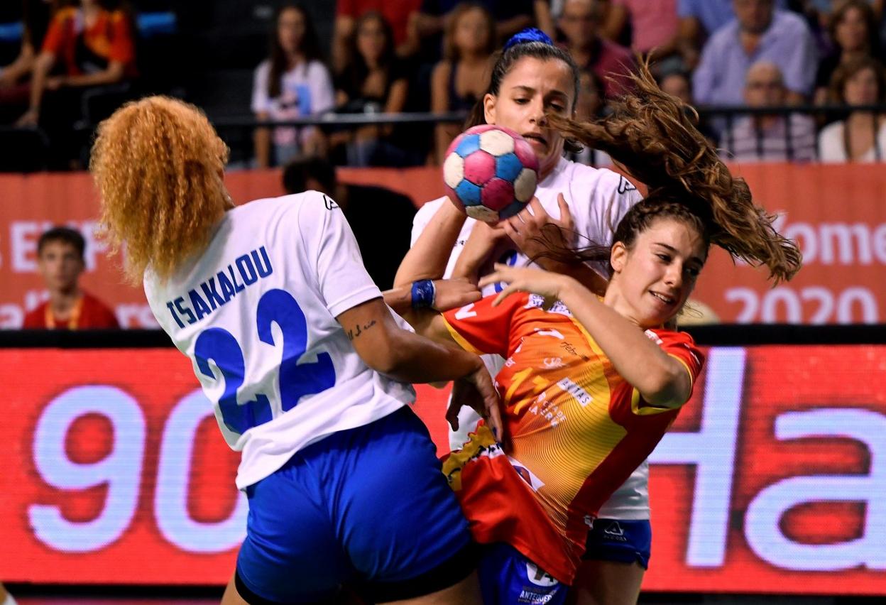 Las Guerreras mostraron su poderío sobre la cancha.