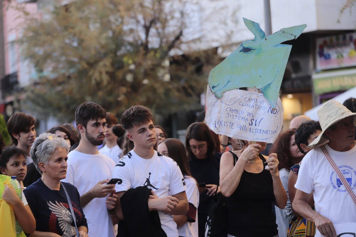 Fotos: Granada sale a la calle para luchar contra el cambio climático