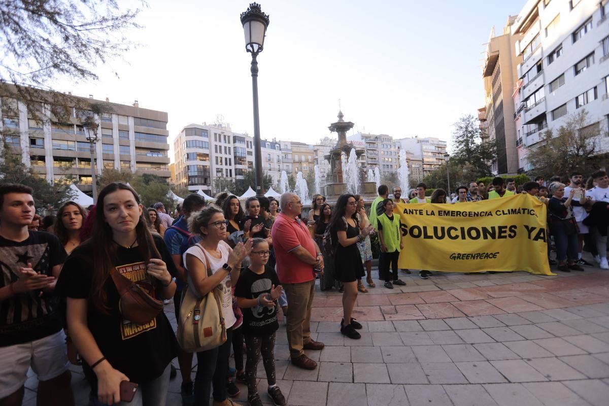 Fotos: Granada sale a la calle para luchar contra el cambio climático