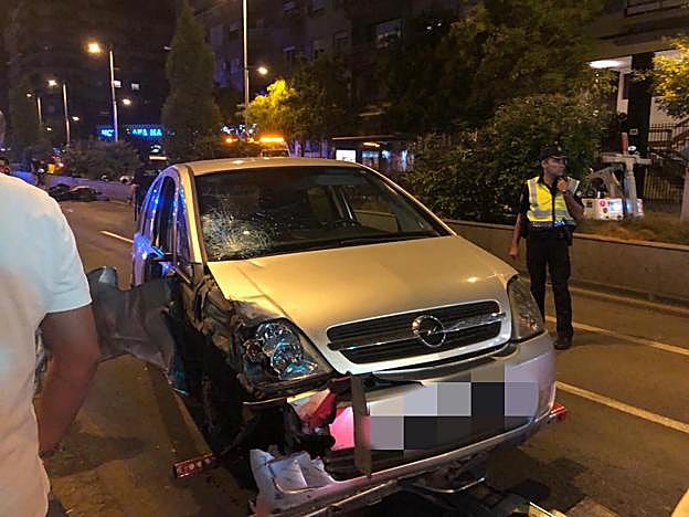 Sucesos Granada | Un motorista resulta herido grave en un accidente en Camino de Ronda