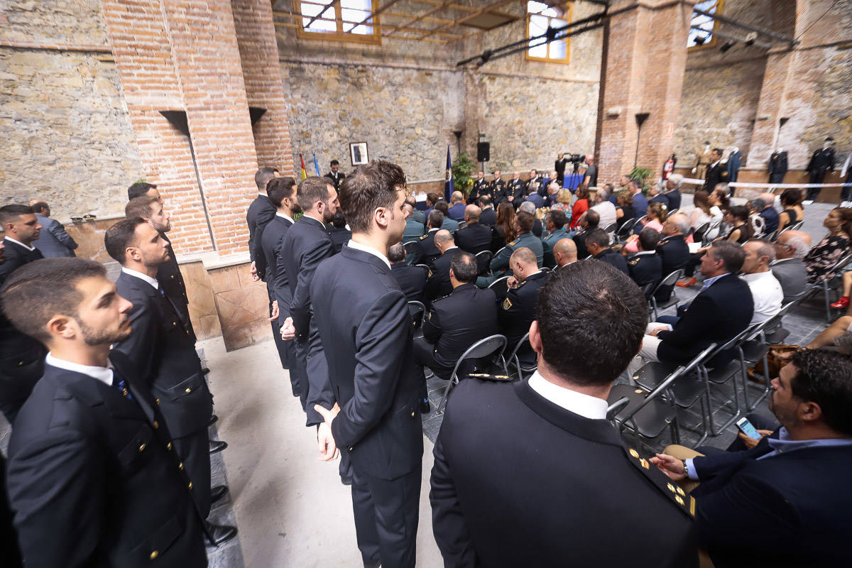 La alcaldesa del municipio, Luisa García Chamorro, ha hecho referencia a la formidable labor que realiza la Policía Nacional en la atención a los miles de motrileños 