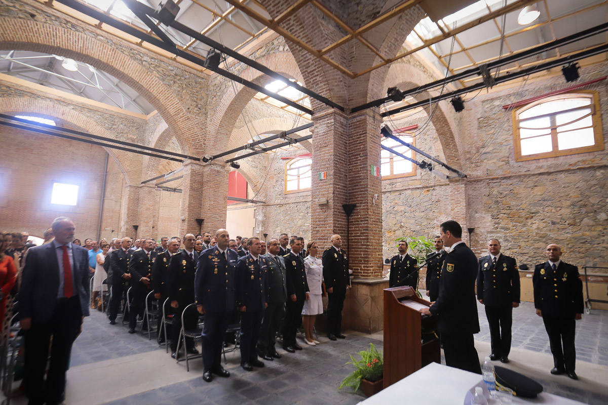 La alcaldesa del municipio, Luisa García Chamorro, ha hecho referencia a la formidable labor que realiza la Policía Nacional en la atención a los miles de motrileños 