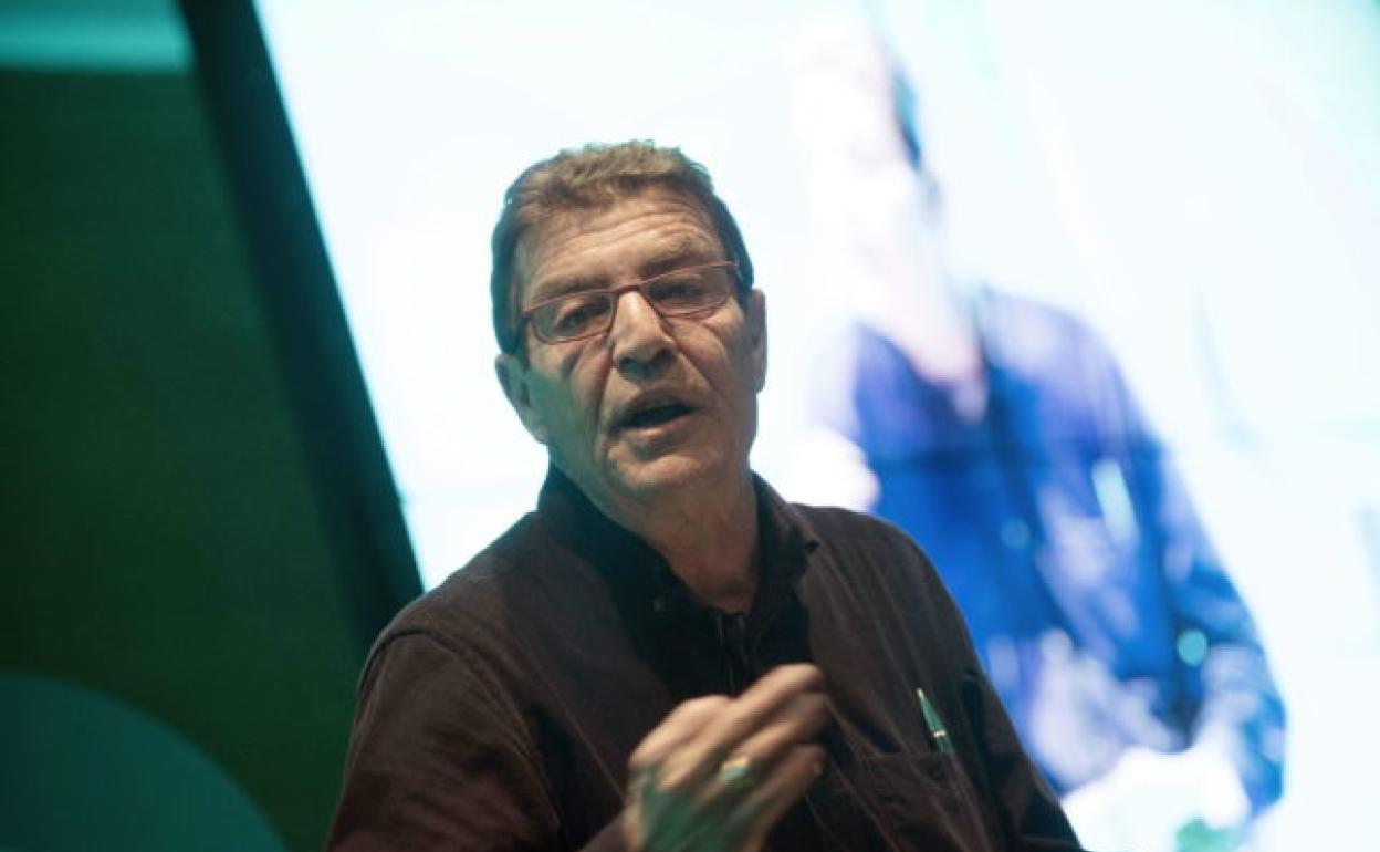 Carta del juez Calatayud a los políticos: «Sean seres humanos, hay niños que no saben leer ni escribir»