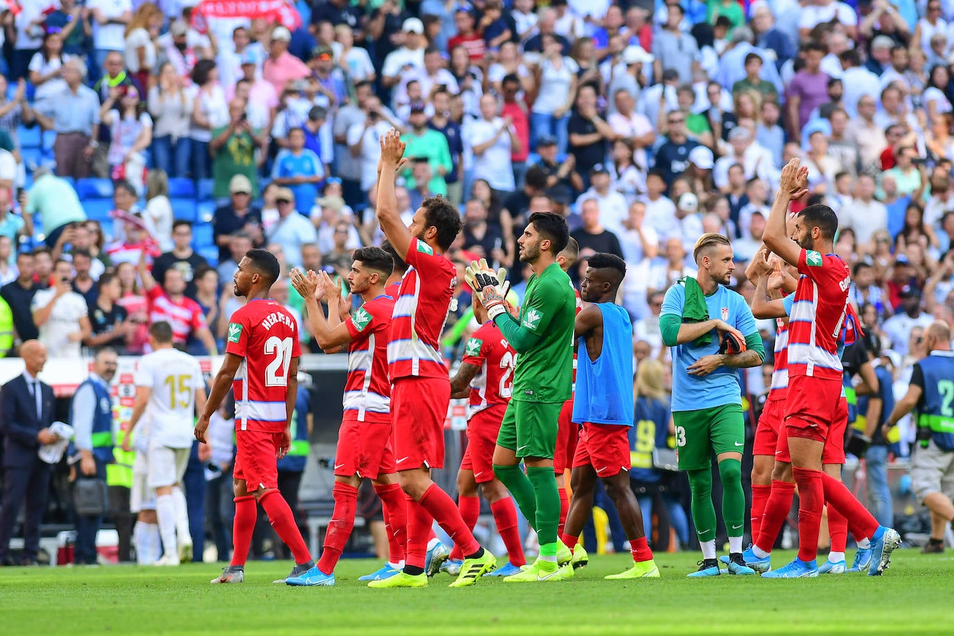 Fotos: Todos los detalles del Real Madrid-Granada
