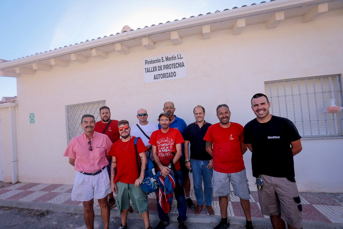 Fotos: Nos metemos dentro de las fábricas de pirotecnia de Granada