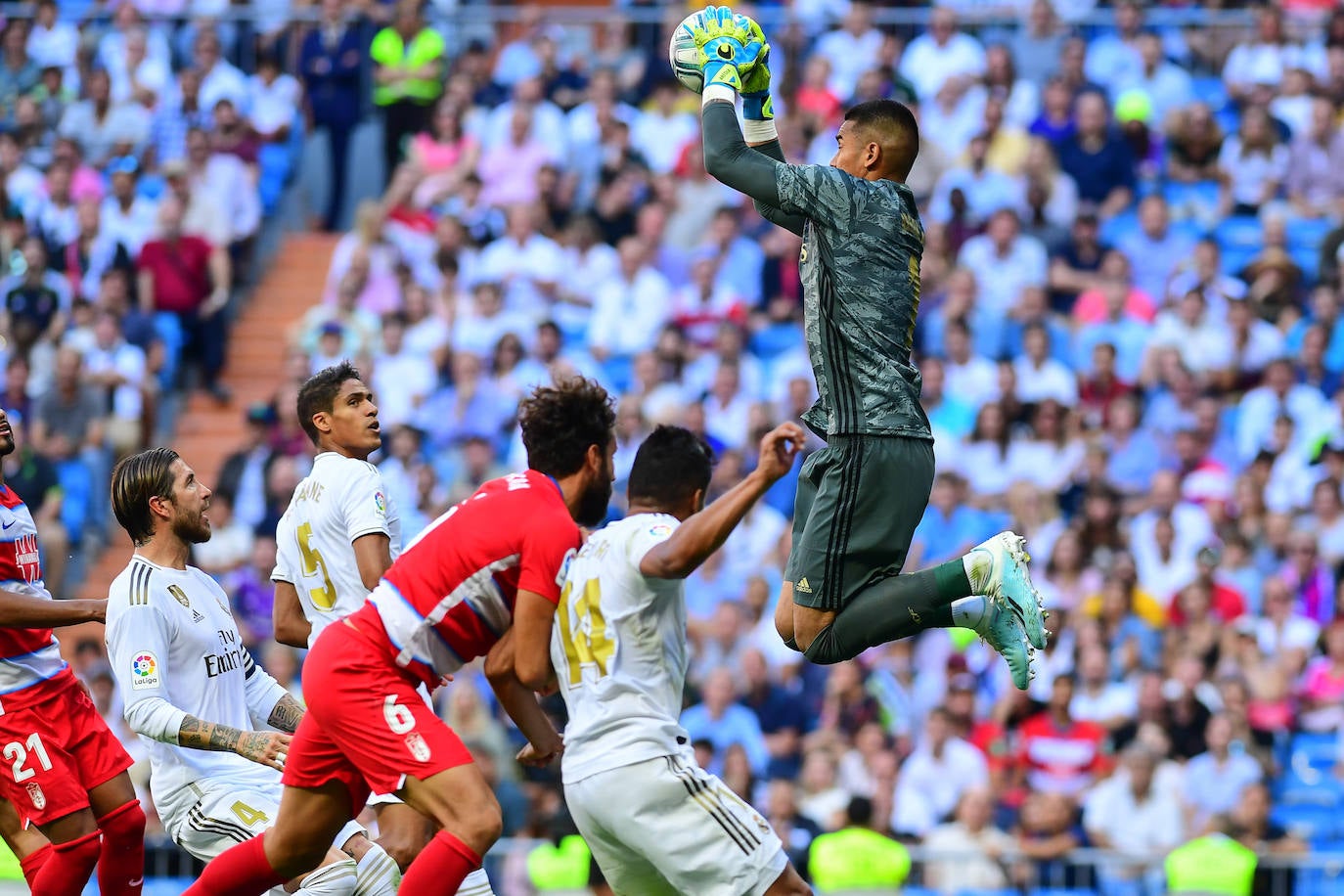 Fotos: Todos los detalles del Real Madrid-Granada