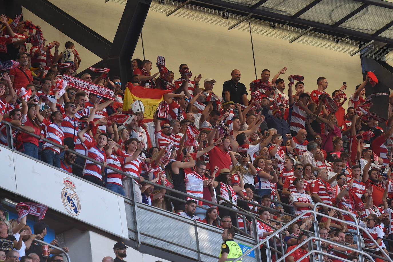 Fotos: Todos los detalles del Real Madrid-Granada