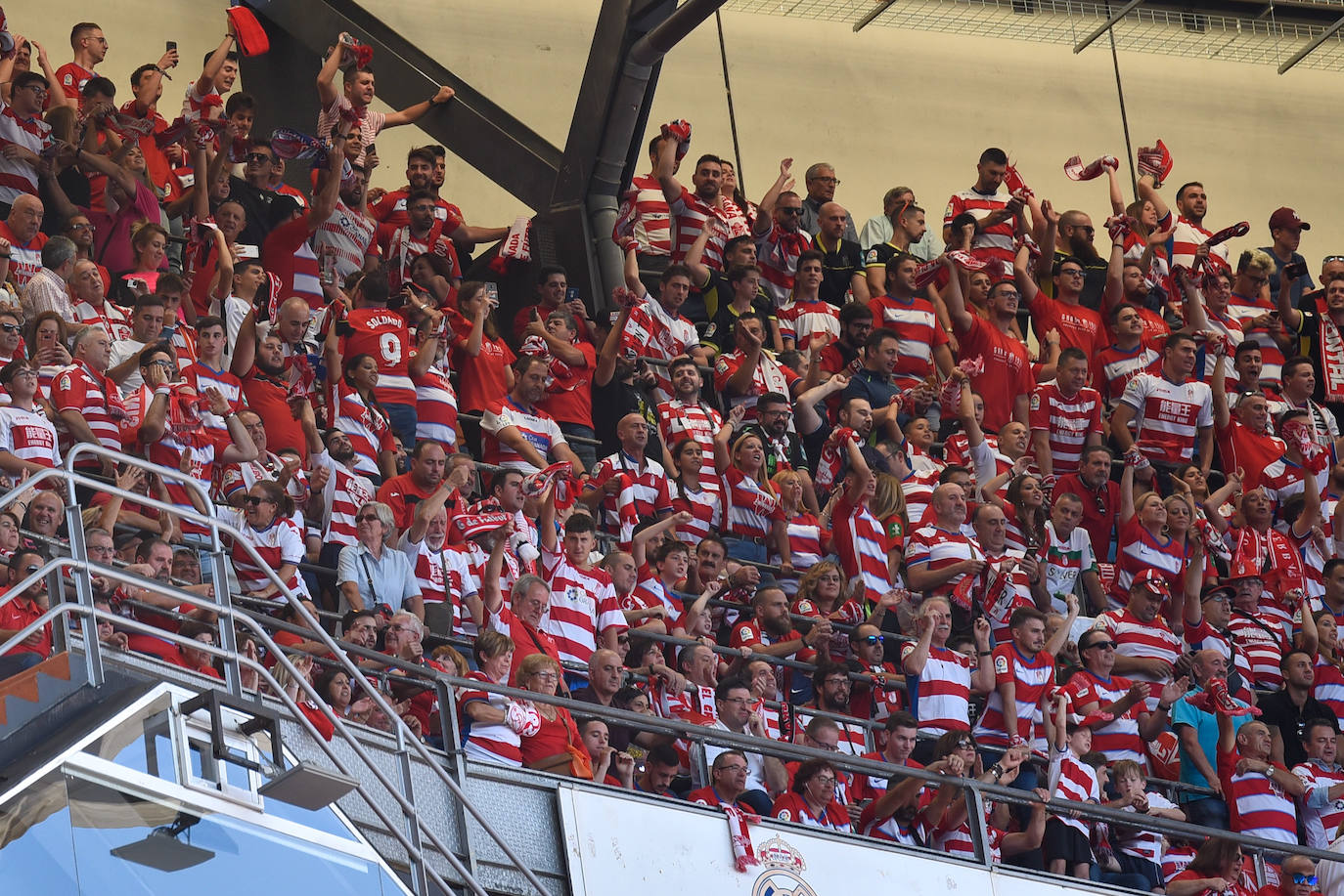 Fotos: Todos los detalles del Real Madrid-Granada