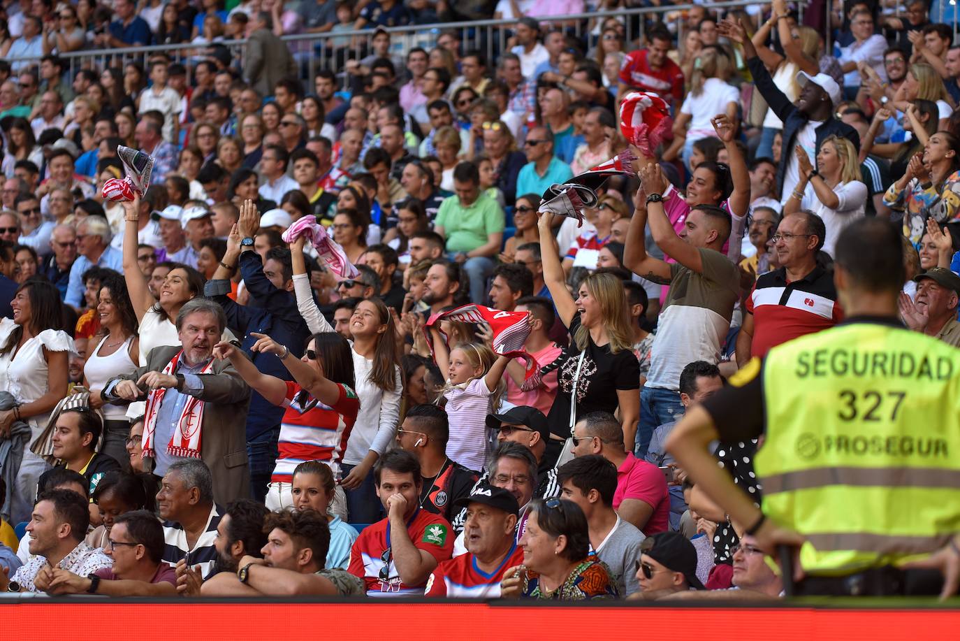 Fotos: Todos los detalles del Real Madrid-Granada