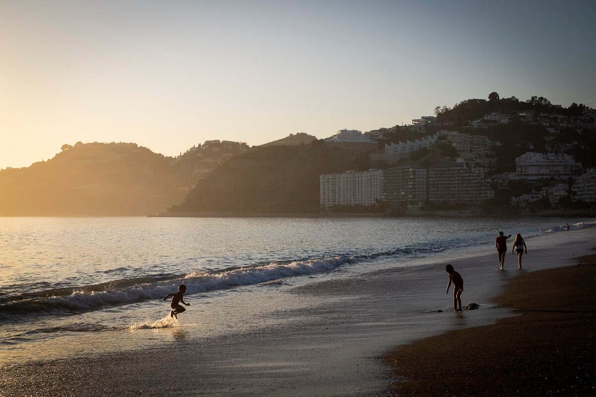 Fotos: De &#039;playeo&#039; en Granada en pleno mes de octubre