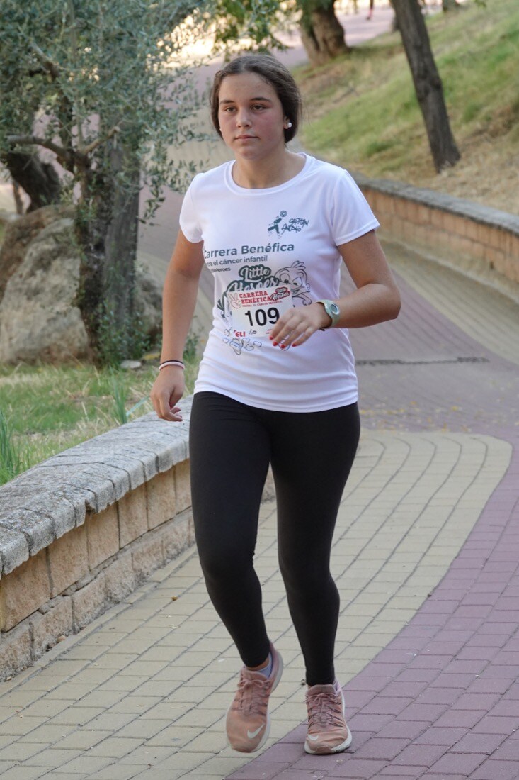 Fotos: Los Pequeños Héroes de Granada visibilizan la lucha contra el cáncer infantil