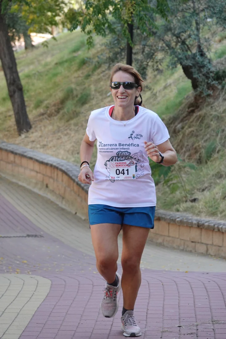 Fotos: Los Pequeños Héroes de Granada visibilizan la lucha contra el cáncer infantil