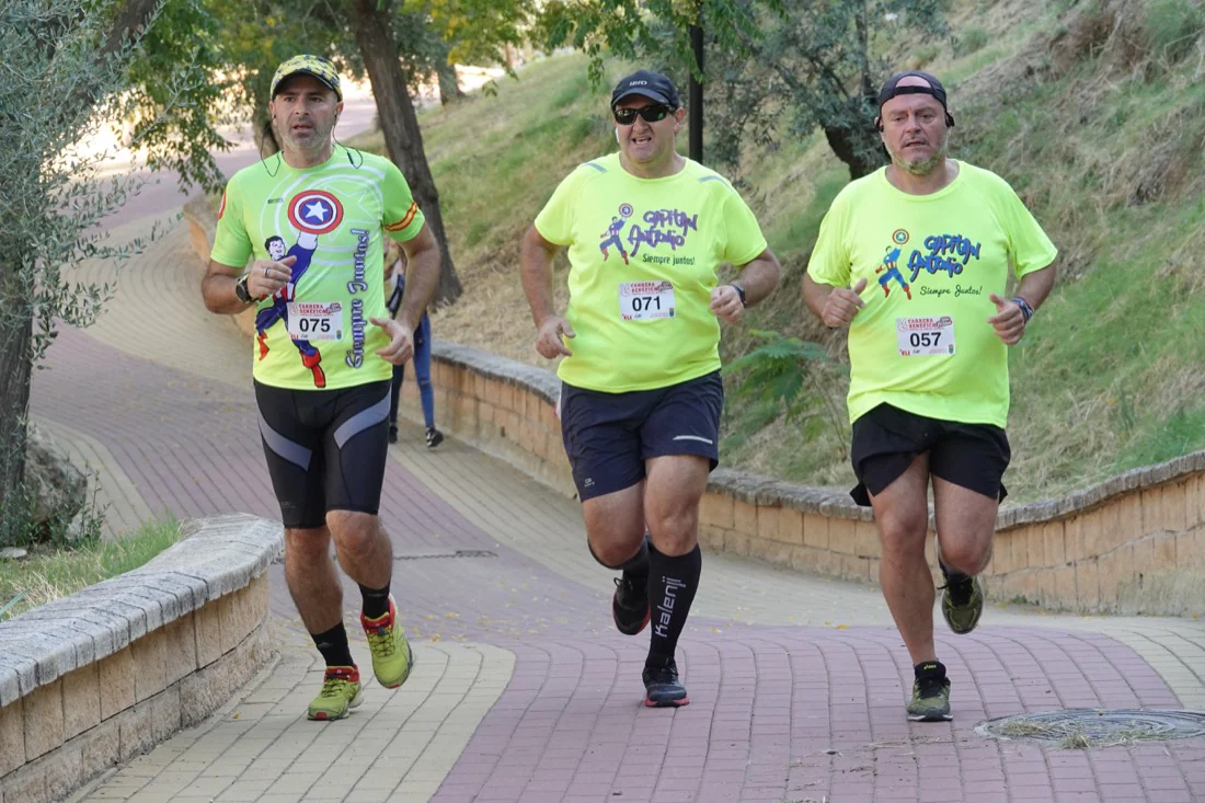 Fotos: Los Pequeños Héroes de Granada visibilizan la lucha contra el cáncer infantil