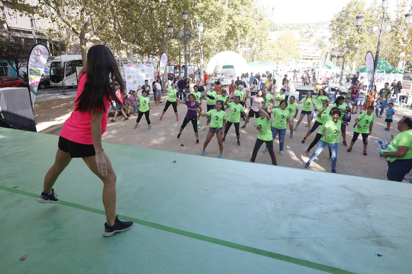 El evento ha salido a las calles de Granada en donde se ha podido hacer ejercicio de la mano del Foro Universo Mujer 