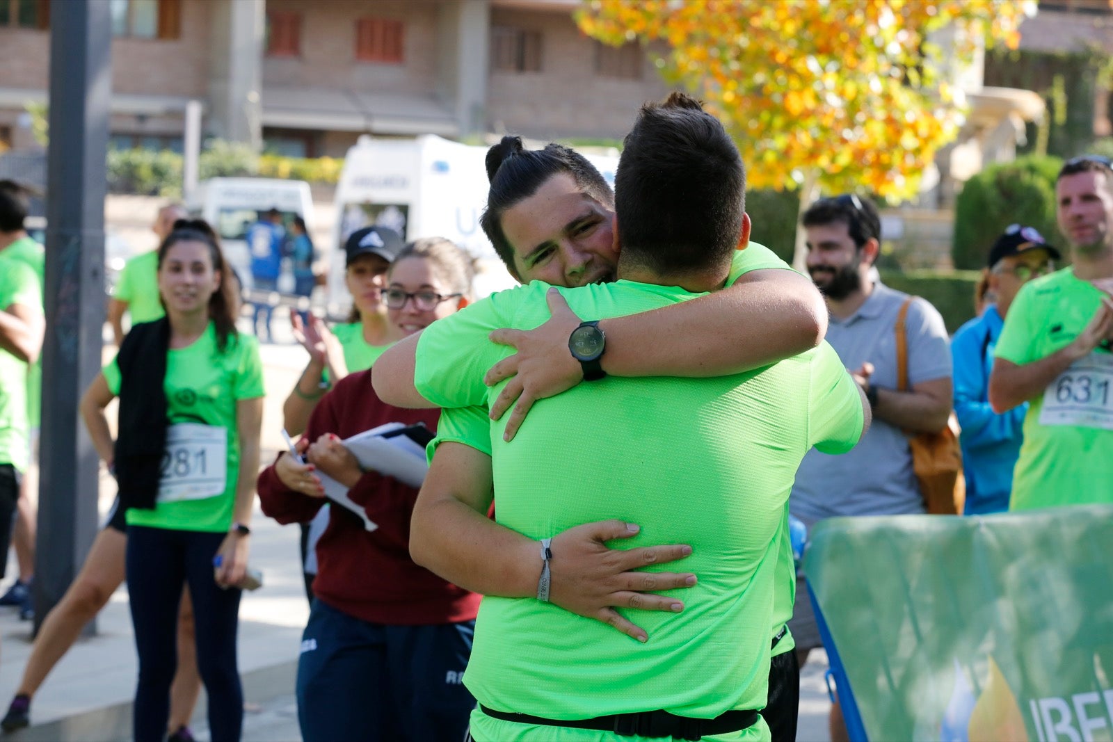 María José Rienda realizó el corte simbólico de la cinta de salida junto al alcalde Luis Salvador ante deportistas de tanto nivel como María Pérez, que ganó la prueba femenina, o la madrina Laura Bueno