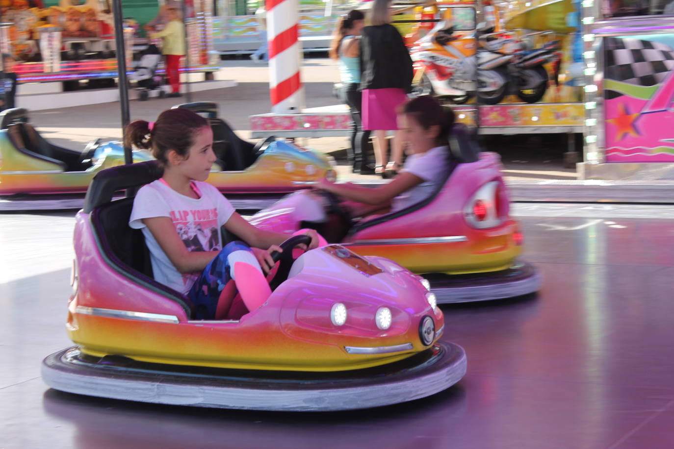 La jornada ha dado para mucho, desde comidas de empresa, encuentros y reuniones de amigos hasta el Día del Niño