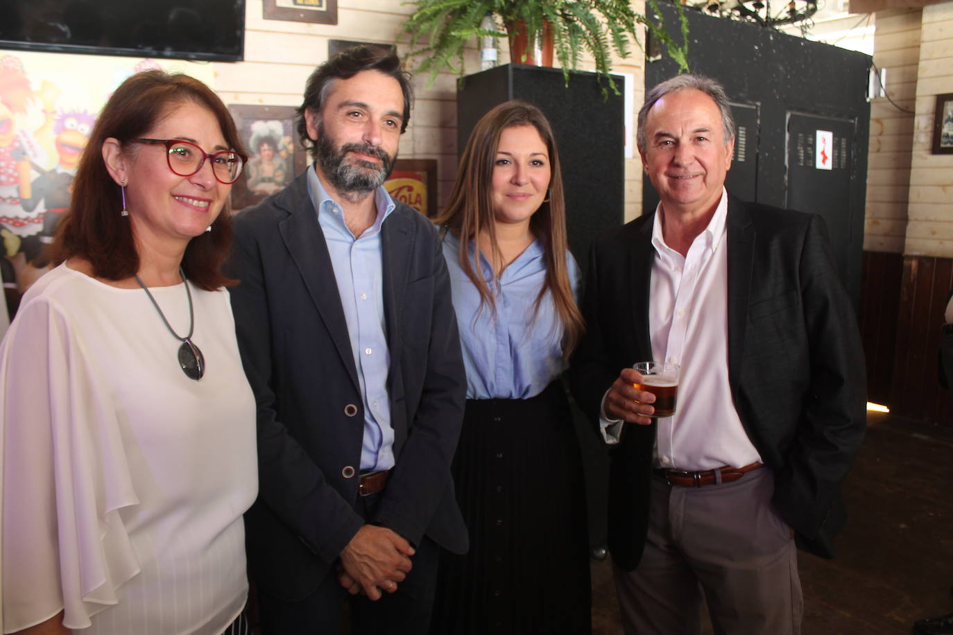 La jornada ha dado para mucho, desde comidas de empresa, encuentros y reuniones de amigos hasta el Día del Niño