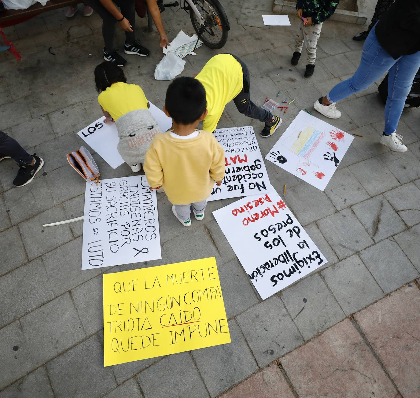 Fotos: Ecuatorianos de Granada piden justicia en su país