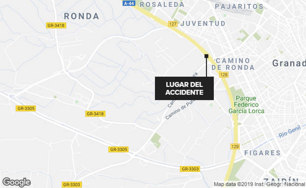 Accidente en Granada | Un alcance entre tres vehícuos colapsa la circunvalación