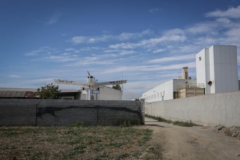 Uno de los 14 detenidos en la operación contra la marihuana desarrollada esta semana en la provincia edifificó esta Hacienda, similar a la del 'narco' colombiano