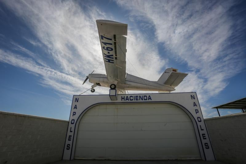 Uno de los 14 detenidos en la operación contra la marihuana desarrollada esta semana en la provincia edifificó esta Hacienda, similar a la del 'narco' colombiano