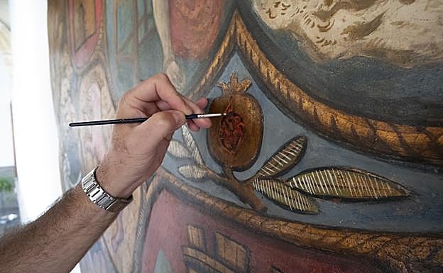 Reponiendo colores en el símbolo de la granada.