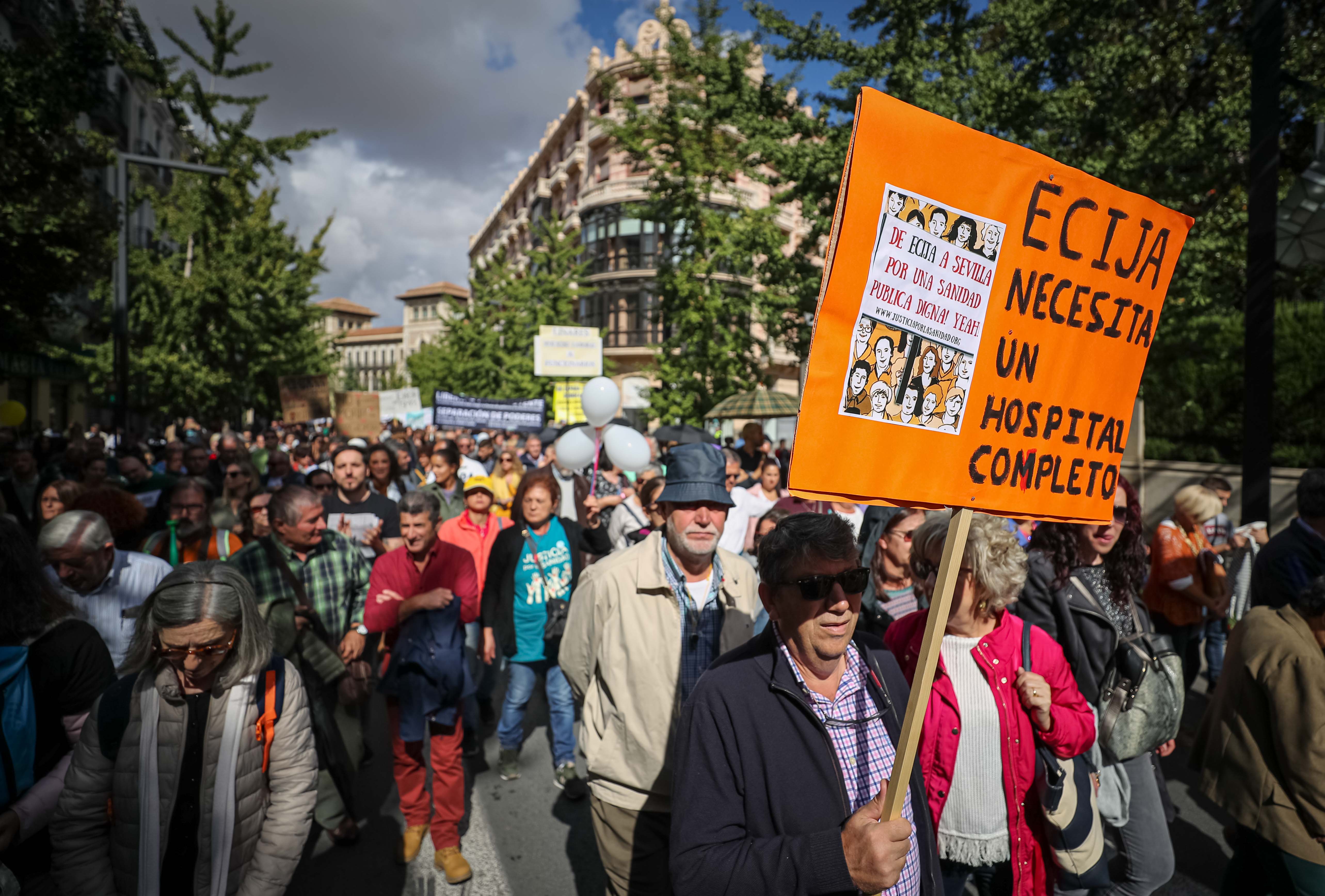 La ciudad ha vuelto a rugir por su sanidad con fuerza, con pasión y con convencimiento de la causa.