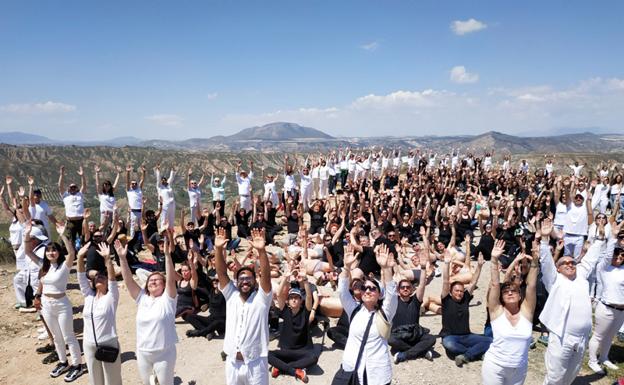 Mostamos el desarrollo y grabación del programa Volando Voy del aventurero en el Geoparque.