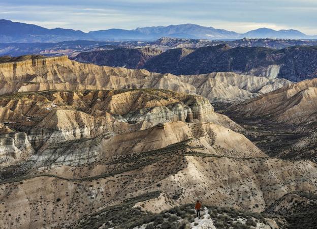 Mostamos el desarrollo y grabación del programa Volando Voy del aventurero en el Geoparque.