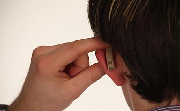 Retirados del mercado varios audífonos que pueden causar alteraciones en la amplificación del sonido