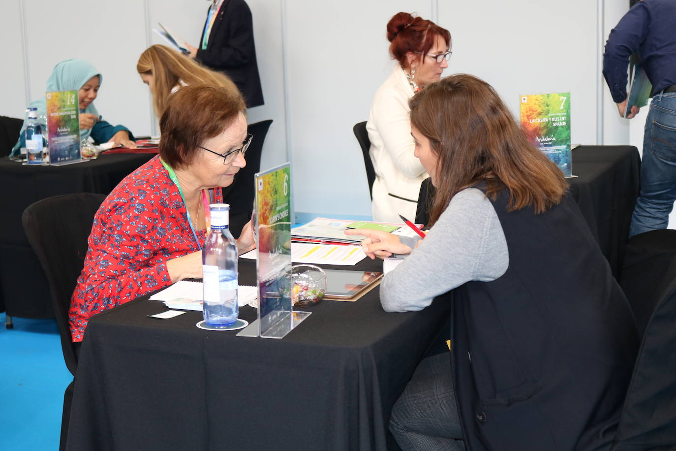 La 18ª edición de la Feria Internacional de Turismo, Deporte y Aventura, Tierra Adentro 2019 ha abierto este viernes sus puertas en el Recinto Provincial de Ferias y Congresos de Jaén para mostrar «la riqueza y la diversidad de la oferta turística de interior de la provincia de Jaén» y del resto del país, a través de los 450 expositores que se dan cita en la misma hasta el próximo domingo, 27 de octubre.