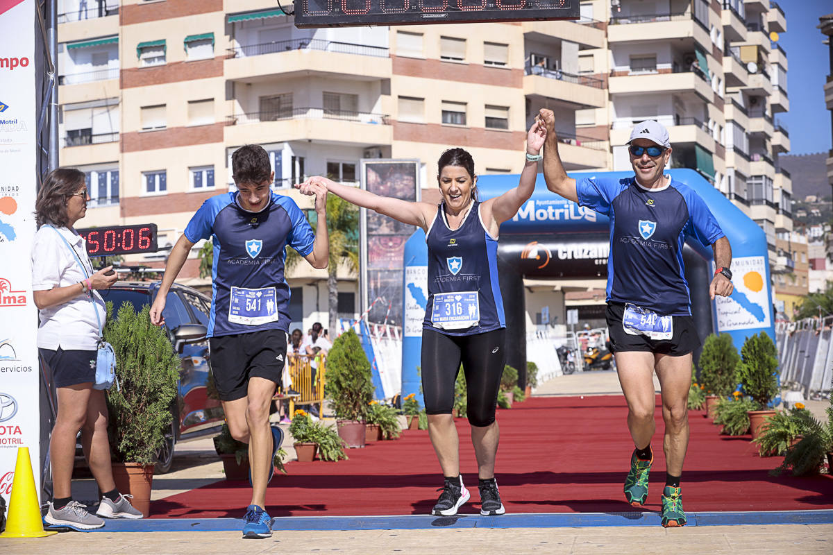 Los marroquís Abdelhadi El Mouaziz y Nazha Machouh reinan en Motril