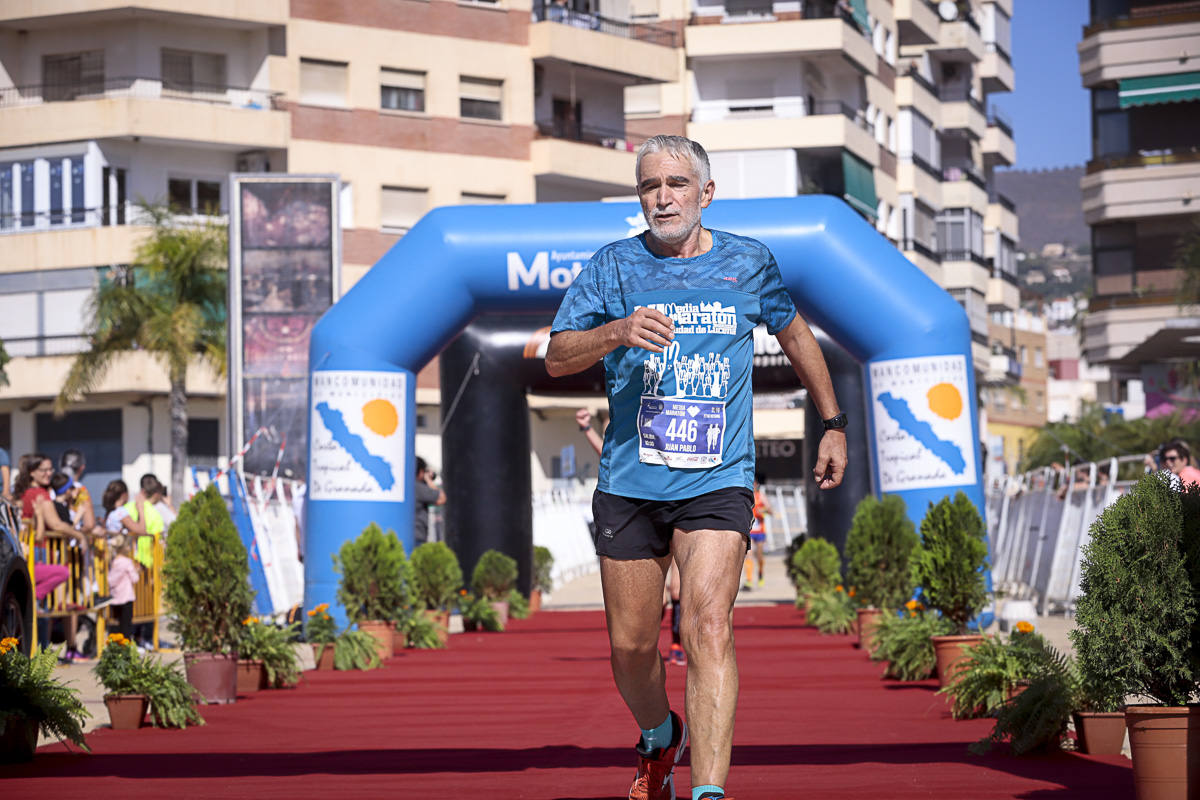 Los marroquís Abdelhadi El Mouaziz y Nazha Machouh reinan en Motril