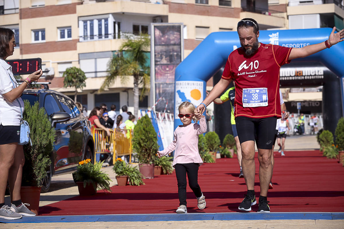 Los marroquís Abdelhadi El Mouaziz y Nazha Machouh reinan en Motril